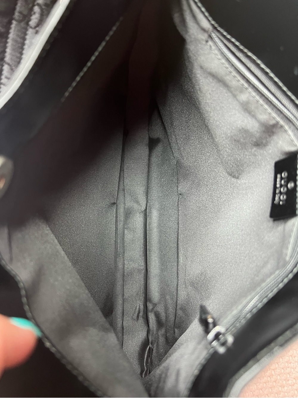 GUCCI BLACK GG CANVAS SHOULDER BAG - Picture 11 of 15